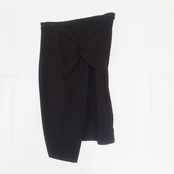 Slate & Willow Knot Front Asymmetric Skirt - Size M - Picture 3 of 7